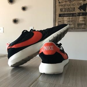 Nike Roshe LD-1000 Size 9.5